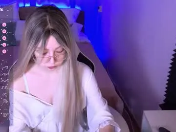 sofiisun — suck a finger looking into the camera [34 tokens left] Welcome to my room! Shall we get acquainted?) I'm new here) #18 #lovense #natural #smalltits #shy