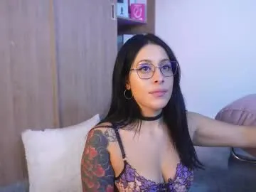 sophiiecums on Chaturbate