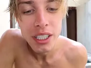 specter_of_cummunism —  - Goal: full naked [425 tokens left] #findom #bigcock #feet #cum #muscle