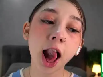 stephaniesally on Chaturbate