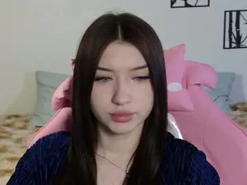 sugar_kitten12 — GOAL: ass in oil [24 tokens remaining] Welcome to my room! #new #bigboobs #19 #shy #skinny