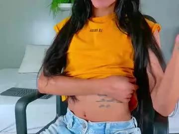 tiana_cinnamon — GOAL: Rub en my asshole [109 tokens remaining] Do we play to hide or to undress first? #Submissive #trans #cum #anal #twink