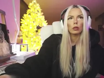 tinykylie on Chaturbate