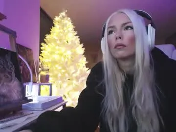 tinykylie on Chaturbate