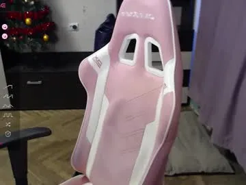 tomato_tease — Take off my sweater   #teen #natural #18 #cute #lush [500 tokens remaining]