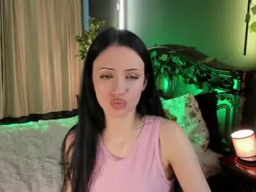 tori_blaze — show with cream 4 day here #new #18 #smoke #bigass #young [59 tokens remaining]