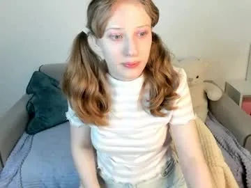tracy_aww — handbra [77 tokens left] #shy #smalltits #new #skinny #daddysgirl