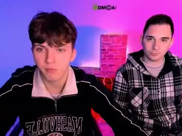 travis_wolf_ on Chaturbate