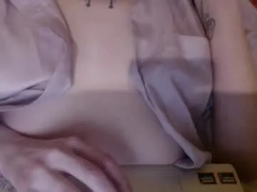 tricky_nymph on Chaturbate