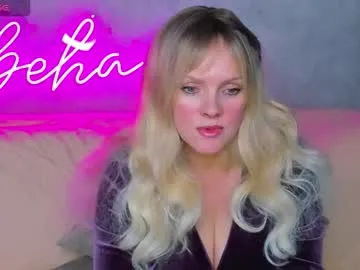 victoria_nelson — GOAL: Lick your finger [0 tokens remaining] Welcome to my room! #new #milf #mature #bigboobs #bigass