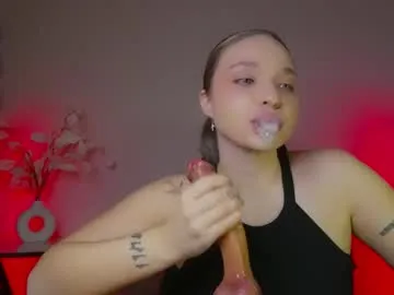 viollasinzz on Chaturbate