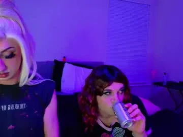 viperthedoll on Chaturbate