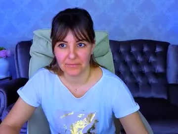 whitelilyy — Goal: make my first day! #dance #dirtytalk #twerk #party #kinky - Next Goal: Show Boobs(.)(.)