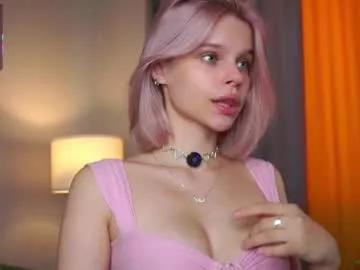 Freechat willalwaysloveyouuuuu on Chaturbate