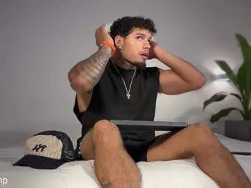 yamp_bigcock on Chaturbate