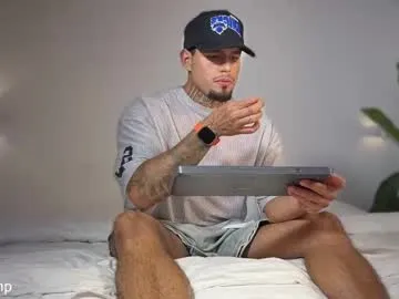 yamp_bigcock — Private on Chaturbate