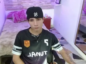 yao_23 — Oil massage chest & rub nipples [44 tokens left] Hey, welcum & have fun! #latino #natural #feet #cum #bigcock