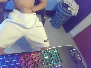 your_master7 — #cumshow #master  #bigcock #18 #masterforslave [tip to ascend levels [1976 tokens remaining] [2000 tokens remaining]