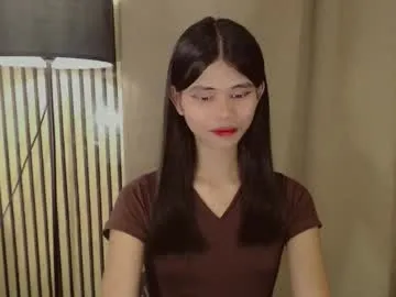 yourfavoratevivian on Chaturbate