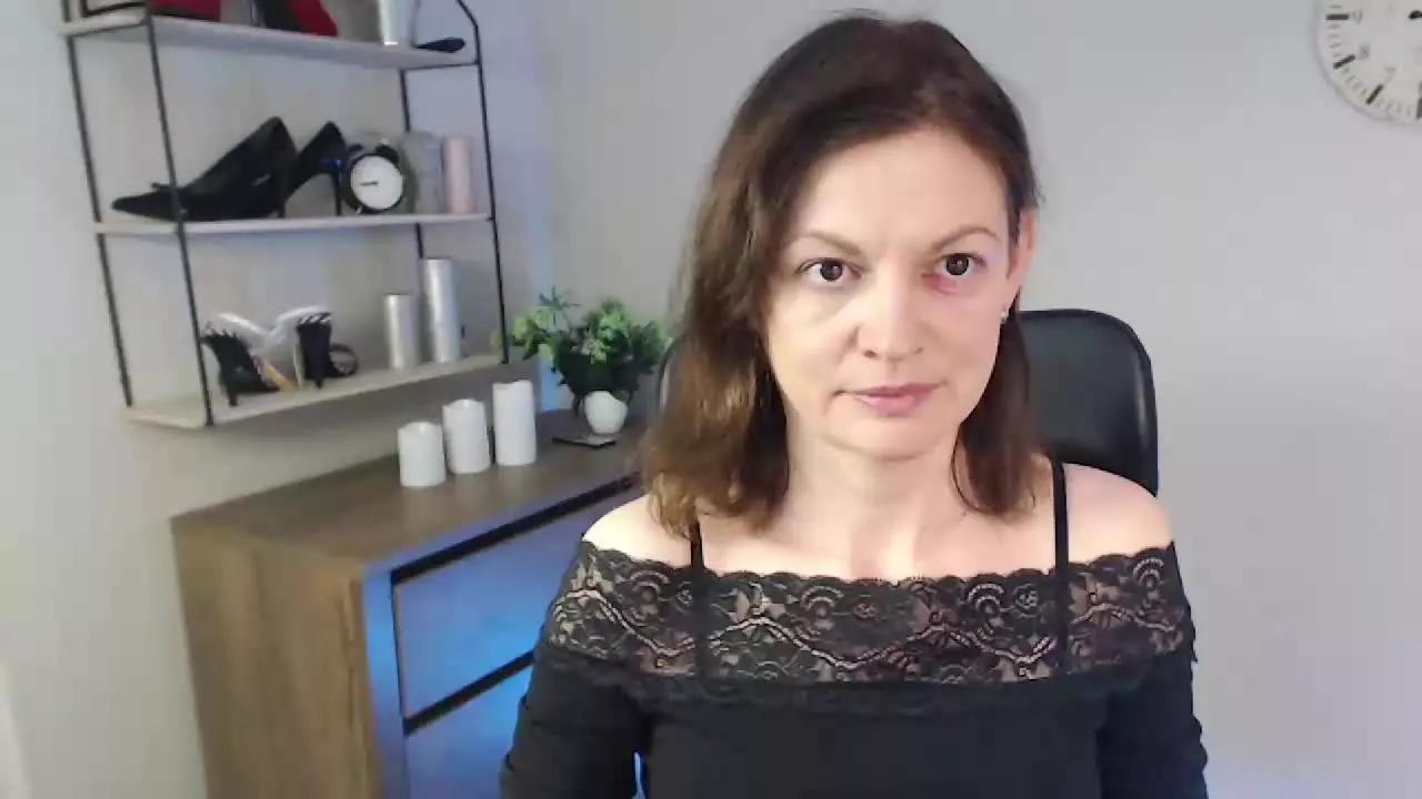VivianTasty on Streamray 