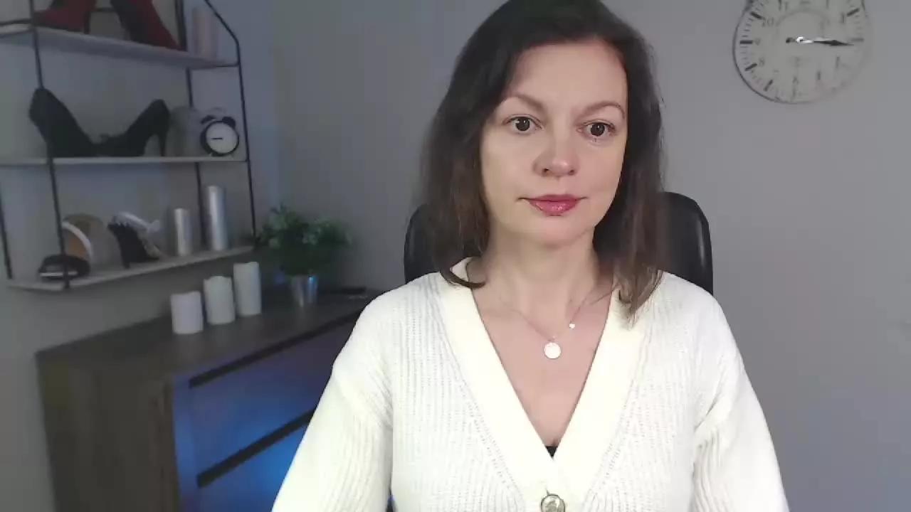 VivianTasty on Streamray 