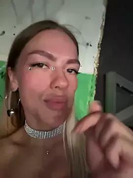 Freechat -Sexy_Barbie- on StripChat