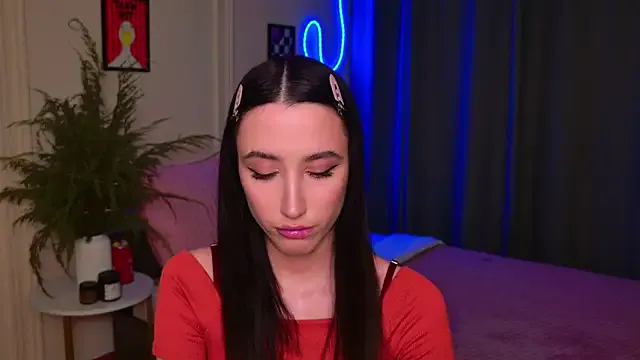 16gbRAM_ — doing makeup