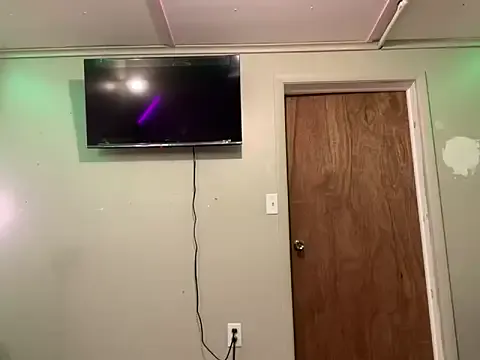 1Lustfully_yours on StripChat