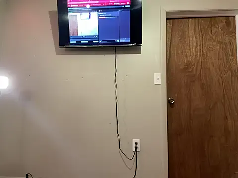 1Lustfully_yours on StripChat