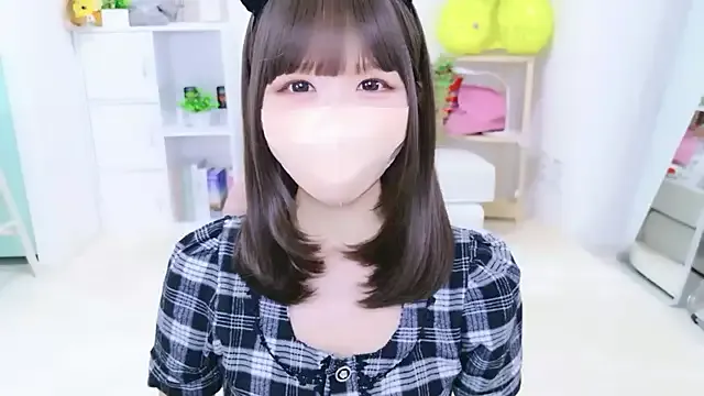 328_mitsuha from StripChat