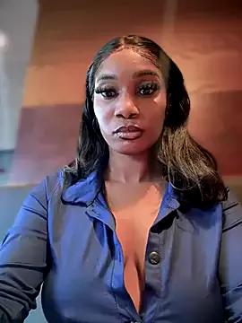 StripChat ___Nessa is Freechat ___Nessa — Run Naked&squirt in public car park