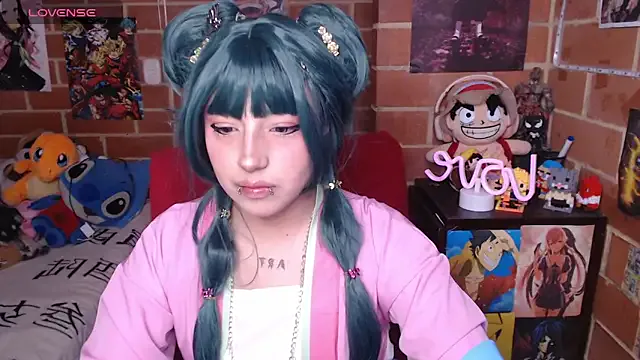 _alexa19pretty_ on StripChat