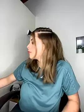 _Alice_1 — Ride Dildo + Naked + Oil tits