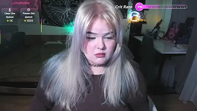 _CandyM1lky_ on StripChat