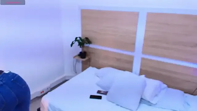 _nickypurple_ on StripChat