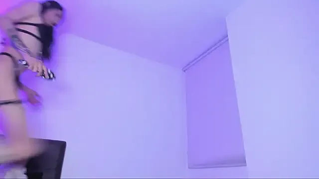 _paulaaa on StripChat