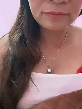 _Sara_pusy — I am a poor girl, please help me.