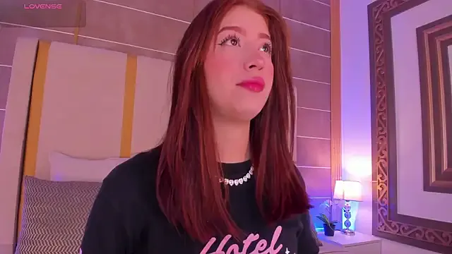 AbigailCarter — Sit in your face + open pussy