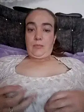 abril15- —  FLASH TITS 