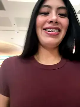 Adele_Pinkk on StripChat