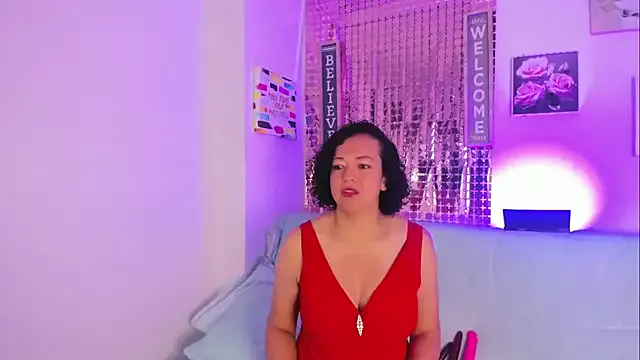 AdeleNasty — I'll play with my pussy