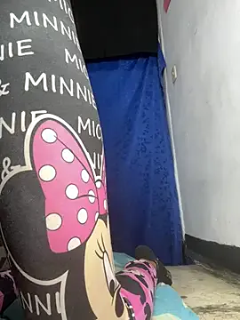 adri_girl3 — two finger mi pussy