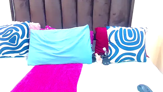 AfricanQueenxx40 on StripChat