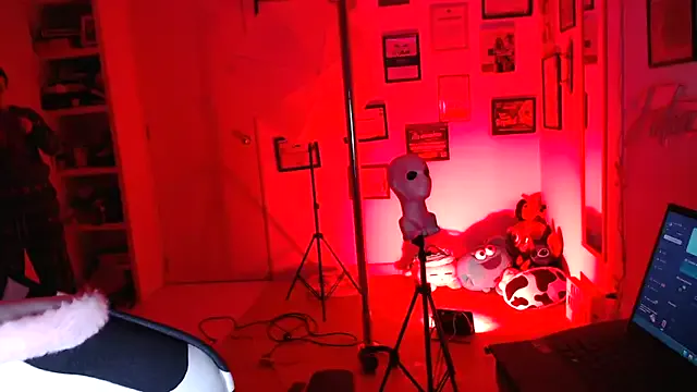 AhriSteele on StripChat