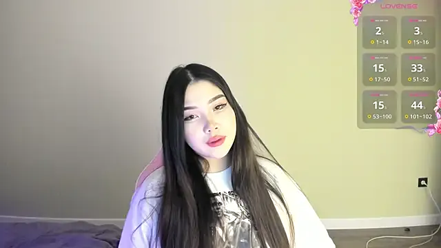 Aiko_mainee on StripChat