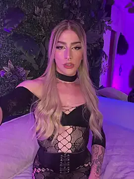 Alana_Stone on StripChat
