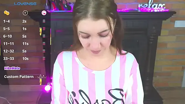 AlexaStoun — Nipples Clamps & Pussy Tease