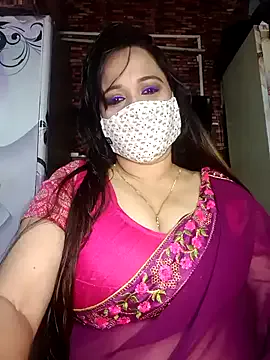 Alexsummi from StripChat