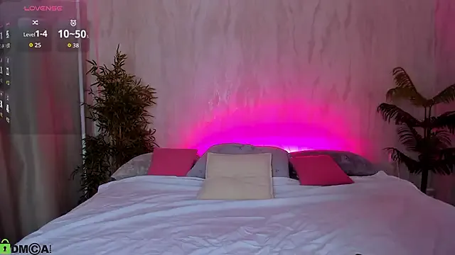 Alic_Fox on StripChat