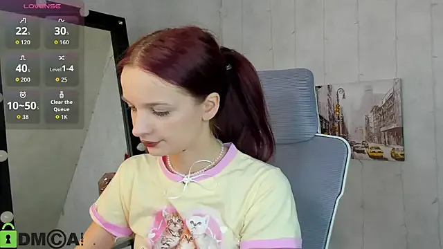 Alicia_Adammss — show tongue